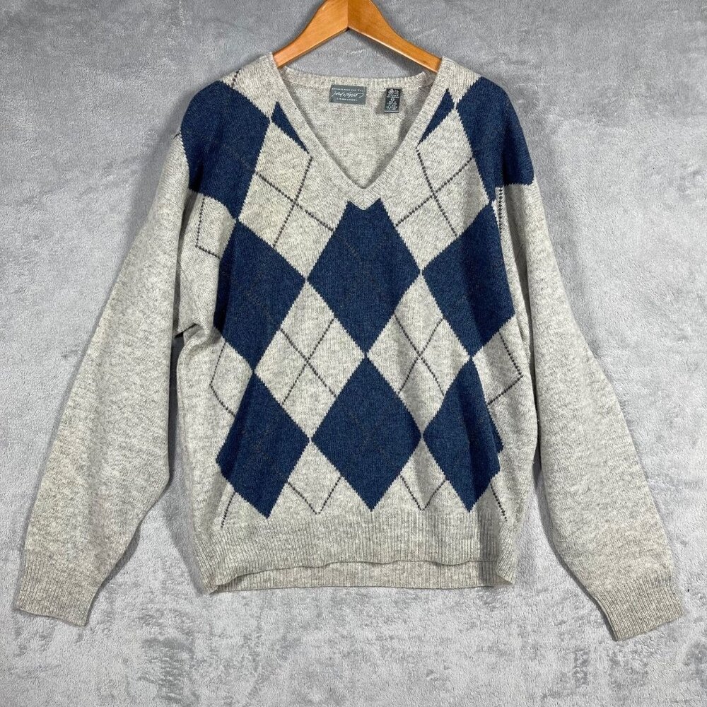 Lord & Taylor Mens XL 100% Lambs‎ wool VNeck Grey Blue Argyle Sweater